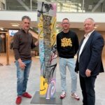 Ausstellung im Landratsamt: „WOODART MEETS GRAFFITI“ – Symbiose zwischen Holzbildhauerei und Graffiti