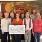 Handarbeitskreis des Evangelischen Frauenvereins Niederwerrn spendet 2.000 Euro