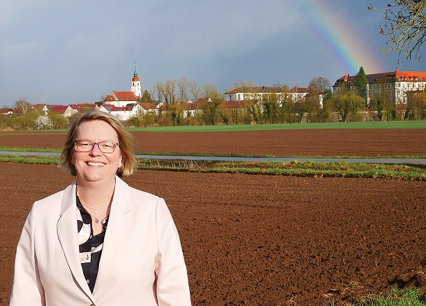 Die Polizeihauptkommissarin Martina Braum kandidiert in Röthlein für das Amt als Bürgermeisterin