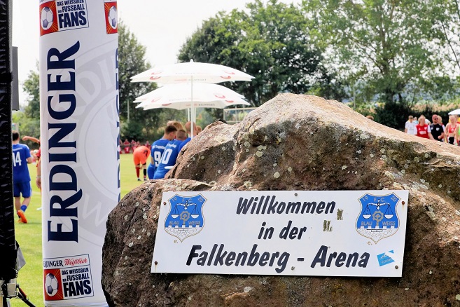 Meisterspiele am kommenden Wochenende, Teil 1: In der Donnnersdorfer Falkenberg-Arena dürfte die jährliche Party steigen