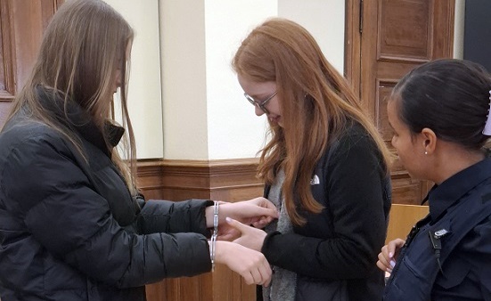 Wenn „Herr Wachtmeister“ eine Frau ist…: Landratsamt und Amtsgericht Schweinfurt melden einen erfolgreichen Girls‘ und Boys‘ Day 2025