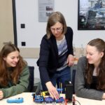 Beim diesjährigen Girls’ Day besuchen Schülerinnen des Alexander-von-Humboldt- und des Celtis-Gymnasiums die THWS