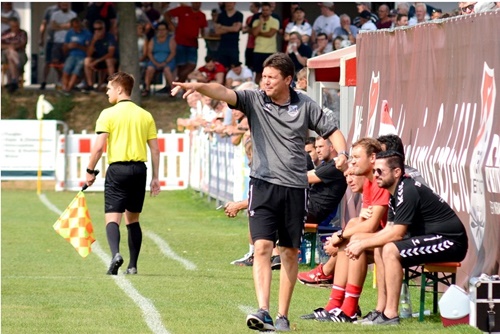 Neuer Impuls im Saisonendspurt: Der TSV Aubstadt entlässt seine Co-Trainer und holt Josef Francic zurück