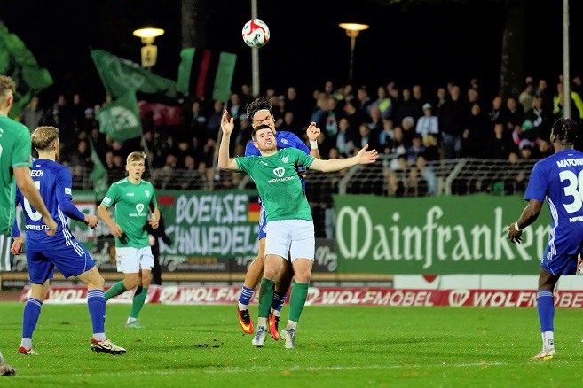 Engelchen gegen Teufelchen: Der FC 05 vor dem Knallerderby und dem Aufstieg – Euphorie trifft jedoch auf Warnungen!