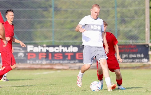 Las Vegas in der Kreisliga: Die Weiglein-Show und die Rückkehr des Fußball-Dorfs Geesdorf auf der großen Bühne