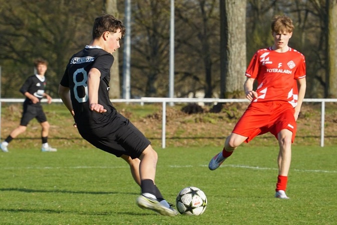 Fußball aus der U17, U16 und U15: So spielte der Nachwuchs der Schnüdel
