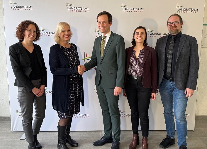 Landrat Florian Töpper und die neue Regierungspräsidentin Dr. Susanne Weizendörfer setzen auf vertrauensvolle Zusammenarbeit