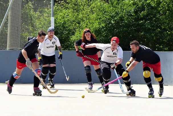 Saisonstart der Regionalliga im Rollhockey: Der ERV bestreitet zuhause seine ersten beiden Spiele