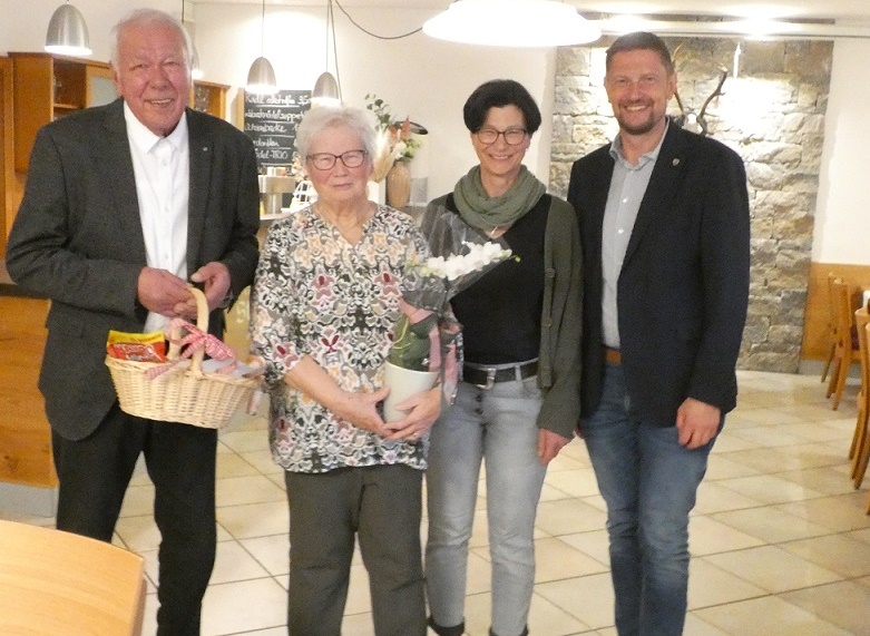 Nach 22 Jahren an der Spitze der Siedlergemeinschaft Grettstadt tritt Karl-Heinz Kiss ins zweite Glied