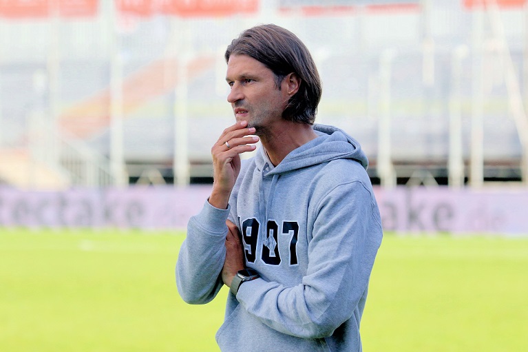 Die Würzburger KIckers melden die sofortige Freistellung von Cheftrainer Martin Lanig