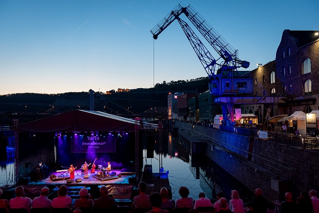 Mit großen Schritten Richtung (Hafen-)Sommer: Start der dritten Vorverkaufsrunde zum Würzburger Festival