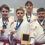 Daniel Eckerdt von der TG Schweinfurt sichert sich Gold mit der Karate-Bayern-Auswahl