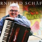 Es ist nie zu spät für neue Erfolge: Bernhard Schäfer erobert die Herzen der Pop-Schlager-Szene