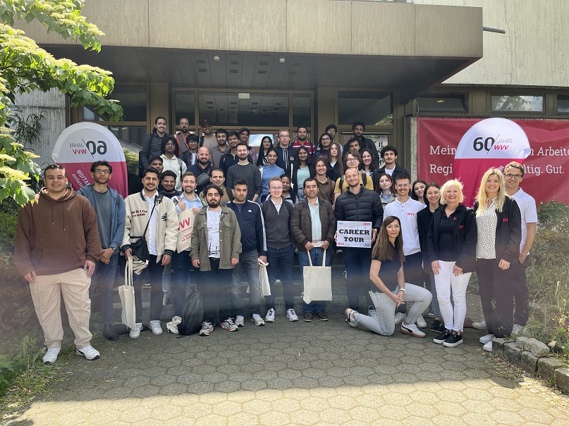 Zwei Arbeitgeber, zwei Standorte – ein Ziel: WVV und Knauf begeistern Studierende bei der 20. Career.Tour Mainfranken