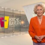 „Kirche in Bayern“: Ein geschlossener Schirm als Zeichen der Trauer