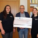 Kolpingjugend spendet nach einer Nikolausaktion 300 Euro an Verein „Menschenskinder“