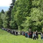 „Umwege führen zum Segen Gottes“: Siebte Ökumenische Kreuzbergwallfahrt mit fast 400 Gläubigen –
