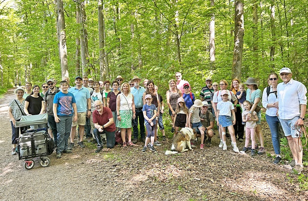 40 Wildparkfreunde bei der Maiwanderung rund um Schweinfurt: Ein Tag voller Natur, fränkischer Kulinarik und Geselligkeit bei herrlichem Frühsommerwetter