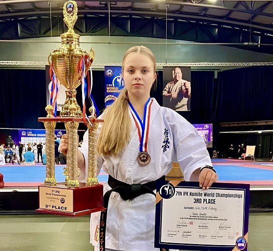 Kyokushin Karate Weltmeisterschaft in Leipzig: Schweinfurter Nachwuchstalente auf großer Bühne