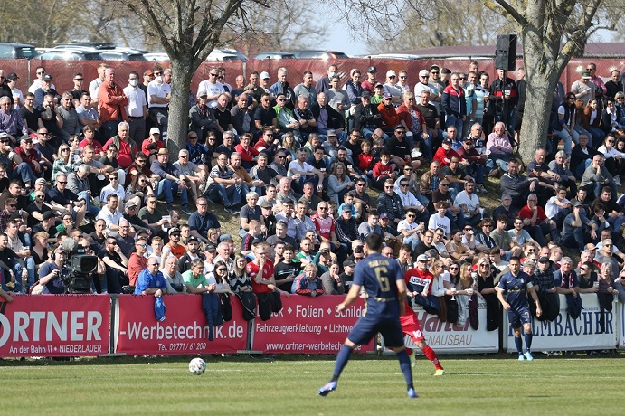 Ab zehn Vereinsmitgliedern wird´s interessant: Wer will gratis zum letzten Heimspiel von Aubstadt gegen Buchbach?