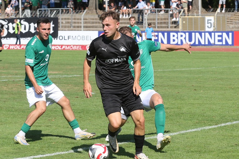 Der 1. FC Schweinfurt 05 verpflichtet Offensivtalent Nico Grimbs vom Fürther Nachwuchs