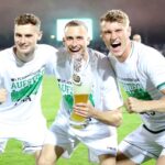 Eine grün-weiße Partynacht: Die Schweinfurter Schnüdel sind Meister und steigen in die 3. Liga auf