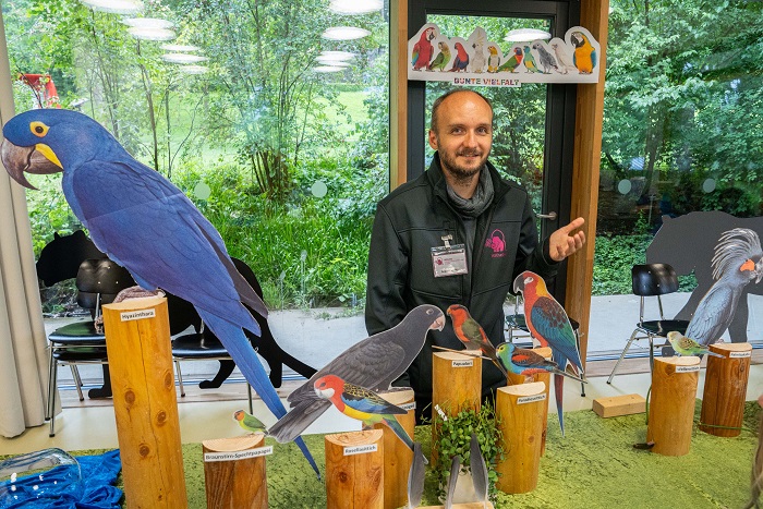 Informationen über die cleveren Krummschnäbel: Welt-Papageien-Tag in der Wilhelma