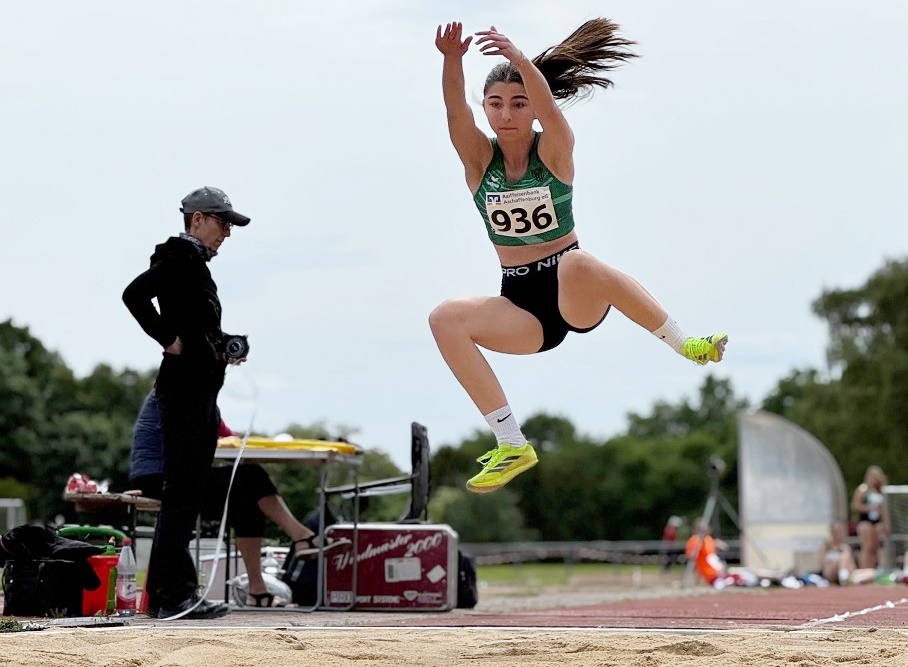 Leichtathleten von FC 05 und DJK erfolgreich: Viele Titelgewinne und Bestleistungen bei Unterfränkischen Meisterschaften