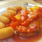 Fahr mal hin und kehr mal ein: Ein Paprikasteak im kleinsten und schrägsten Biergarten Franken