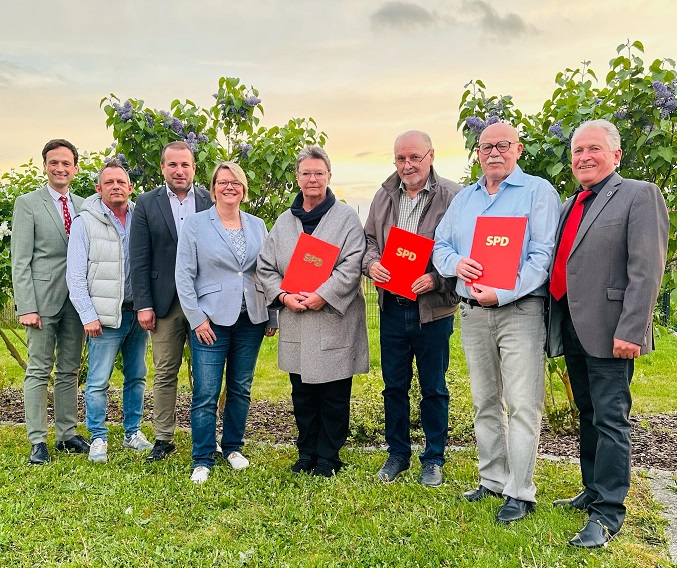 Wahlen und Mitgliederehrungen im SPD-Ortsverein Sennfeld: Hermann Reck ist seit 55 Jahren ein Sozialdemokrat