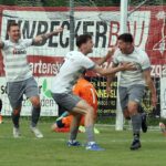 Relegationskracher in Sand: Der einst Große fordert wiedererstarkt nun den Platzhirsch heraus