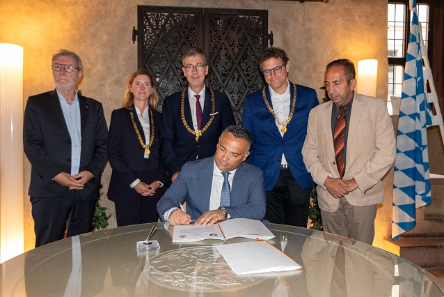 Die Städtepartnerschaft zwischen Siracusa und Würzburg schlägt Brücken