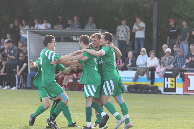 Der torreiche Samstag, Teil 2: Bei Untererthal gegen Aura folgte auf das 5:0 im Hinspiel nun ein 6:0