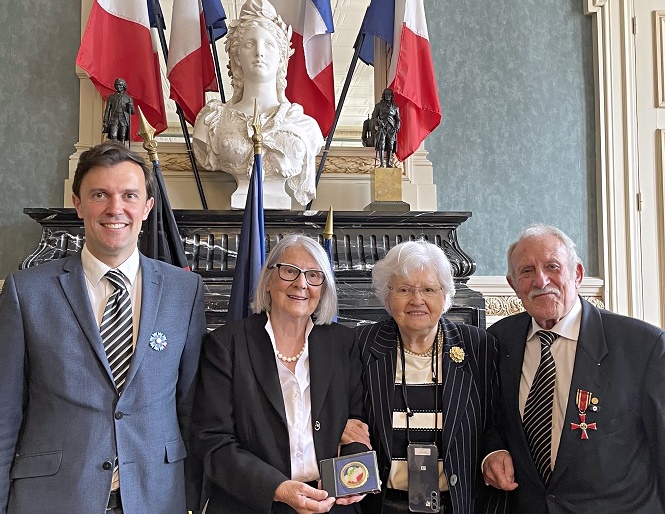 11-köpfige Delegation reist zu den Feierlichkeiten nach Frankreich: Meta Vogel-Jehli erhält Ehrenbürgerwürde in Châteaudun