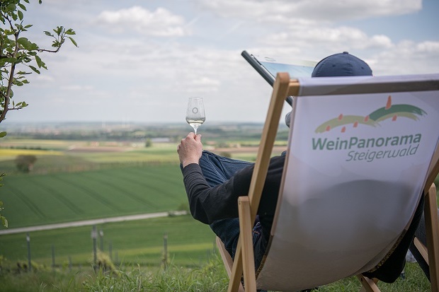 Wandern mit Genuss von 10 bis 18 Uhr: Vatertag ist Panoramatag am WeinSteiger