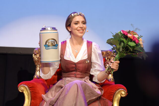 Anna Winkler aus Mainbernheim in Unterfrankenist die neue Bayerische Bierkönigin!