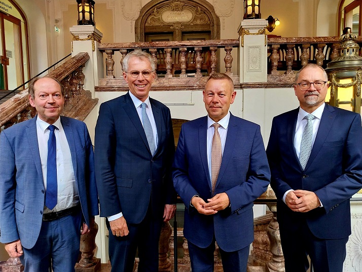 Amtschef des Bayerischen Staatsministeriums der Justiz informiert sich bei Schweinfurter Justizbehörden