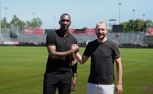 Die Würzburger Kickers holen den Ex-Bundesliga-Aufsteiger Tarsis Bonga aus Oberhausen