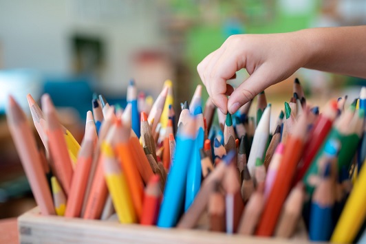 Vom Fußball-Camp bis Wasserwacht-Bootfahren: In den Sommerferien 2025 bietet die Stadt Volkach viel Spaß