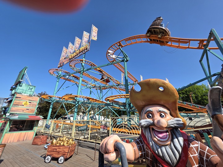 Das Schaustellergewerbe im Blick: Schweinfurter Zoll prüfte auf dem Kiliani-Volksfest