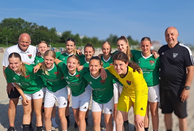 Schnüdel U17 Juniorinnen holen sich den Pot beim Beachsoccer Cup in Damp an der Ostsee