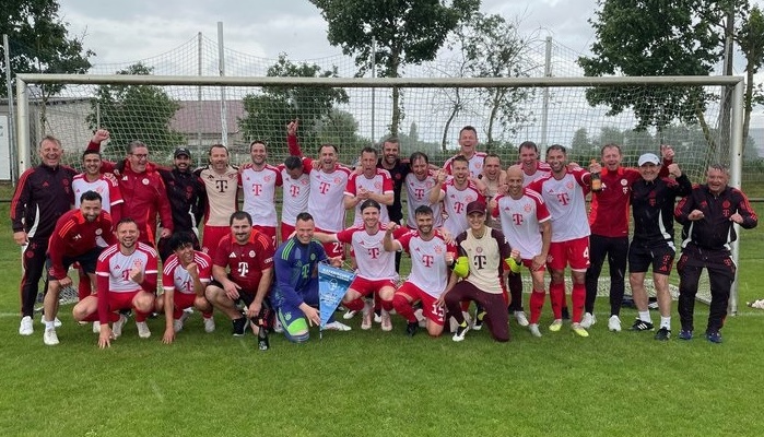 FC Bayern München gewinnt Bayerische Ü32-Meisterschaft durch den Finalsieg gegen Gerolzhofen