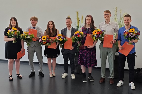 Hervorragende Leistungen: Professor Wolfgang Maria Fischer-Preis für sieben Bachelorstudierende der Informatik