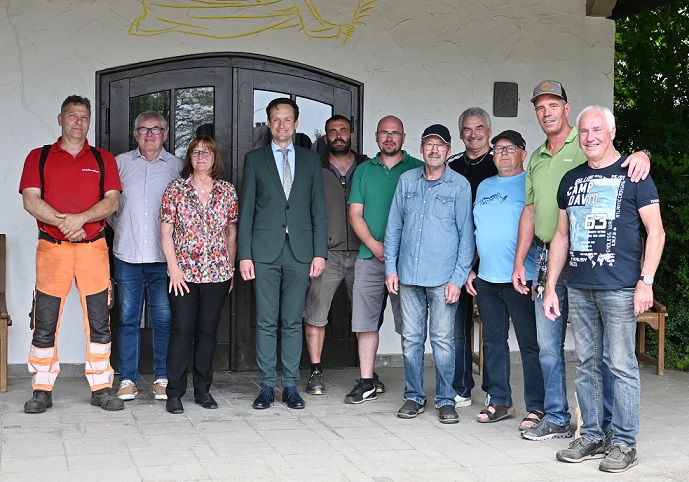 Kette der Aktivitäten der Ehrenamtlichen des SPD-Ortsvereins: Grettstadt kann stolz sein auf diese Bürger