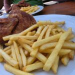 Fahr mal hin und kehr mal ein: Endlich mal wieder halbe Hähnchen zum Hartleb-Bier