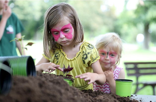 Kindertag in der Wilhelma: Vielfältiges Programm mit Mitmachaktionen am Pfingstmontag