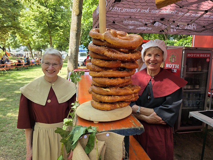 Schon jetzt der Hinweis auf 4. Juni: Walpurgisgericht & Mittelaltermarkt in Oberndorf