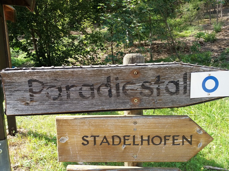 Fahr´ mal hin und lauf´ mal rum: Der Paradiestal-Rundweg mit Nasenlöcherfelsen, Zigeunerstube und Blauem Meer – VIELE FOTOS!