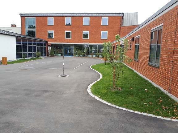 Spiel und Spaß mit Lernen und Lehren vereint: Eröffnung des neuen Pausenhofs der Albert-Schweitzer-Grundschule