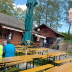 Lauf mal hin und kehr mal ein: Der Fleischtopf mit Brötchen in der Tannenberghütte bei Ottenhausen – MIT VIELEN FOTOS!